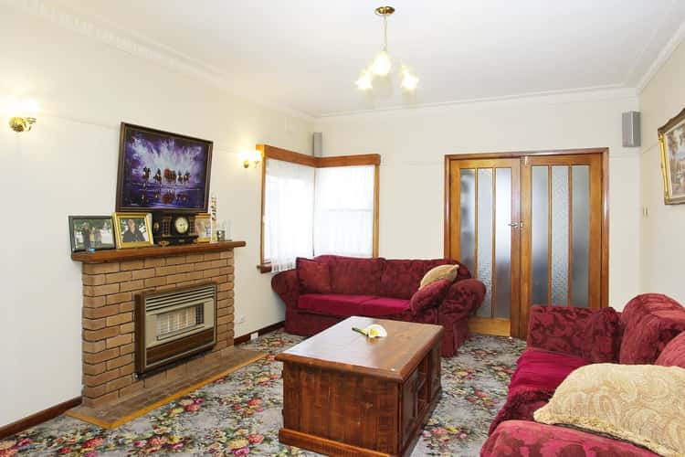 Third view of Homely unit listing, Unit 1/6 Torquay Road, Belmont VIC 3216