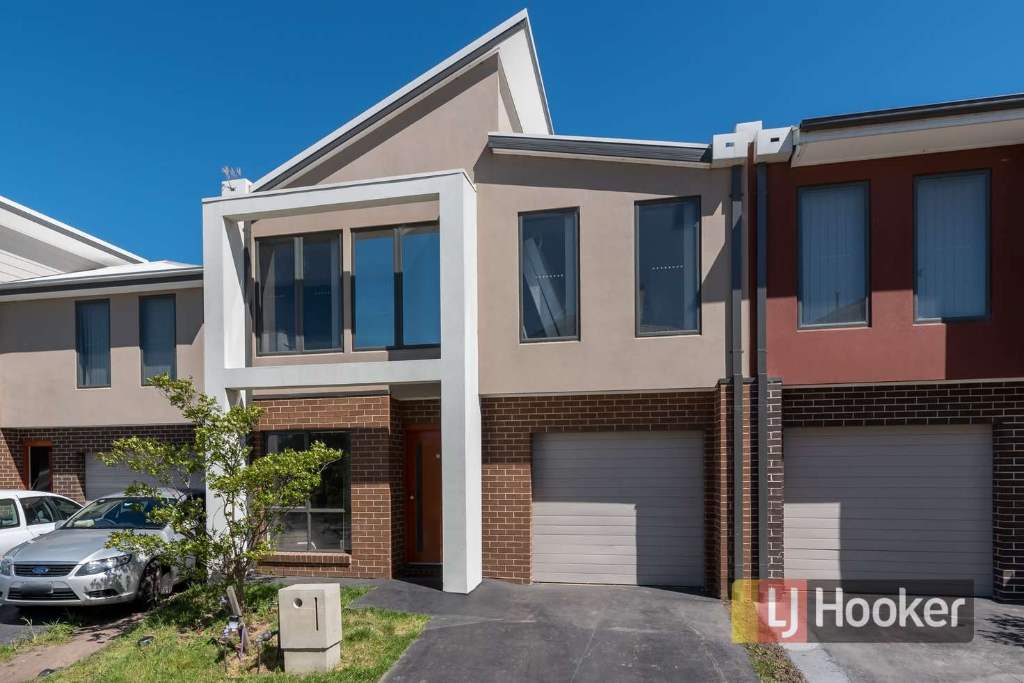 Main view of Homely townhouse listing, 2/180 Henry Road, Pakenham VIC 3810