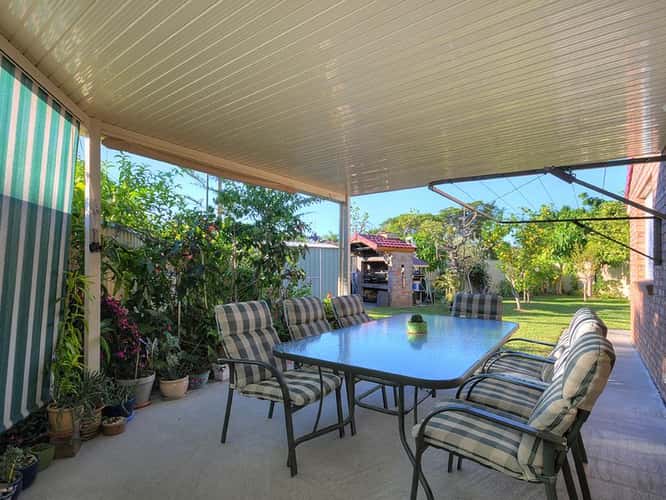 Main view of Homely semiDetached listing, 1/19 Riccarton Place, Labrador QLD 4215