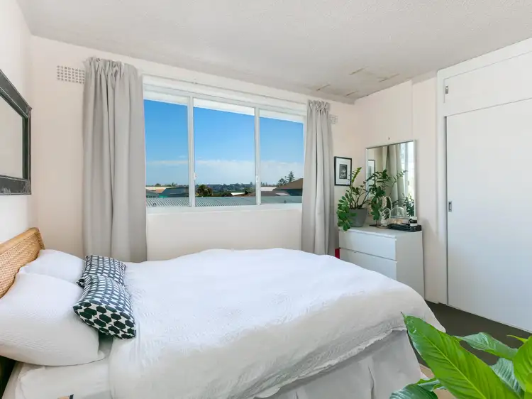 Fourth view of Homely unit listing, 5/64 Carrington Parade, Curl Curl NSW 2096