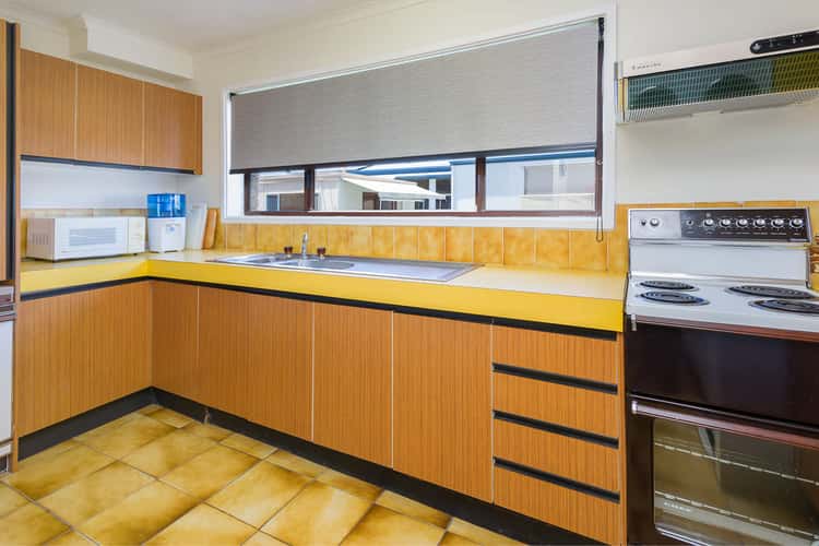 Sixth view of Homely unit listing, 2/18 Back Street, Biggera Waters QLD 4216