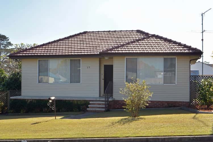 Main view of Homely house listing, 39 Third Avenue, Rutherford NSW 2320