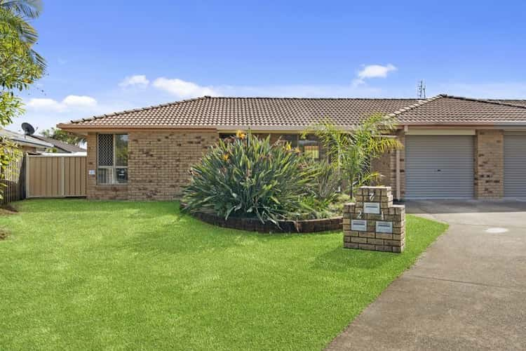 Main view of Homely semiDetached listing, 2/7 Felicia Ct, Burleigh Waters QLD 4220