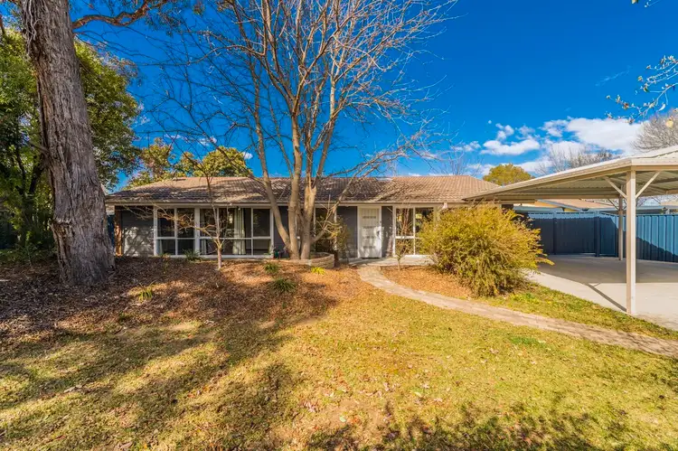 24 Cockcroft Avenue, Monash ACT 2904