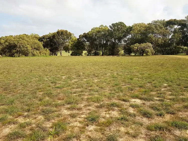 105 Seaflower Way, Wilbinga WA 6041