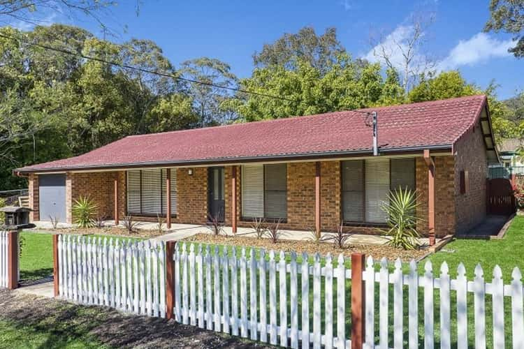 11 Compton Street, North Gosford NSW 2250