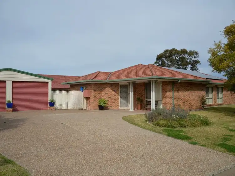 31 Casey Drive, Singleton NSW 2330