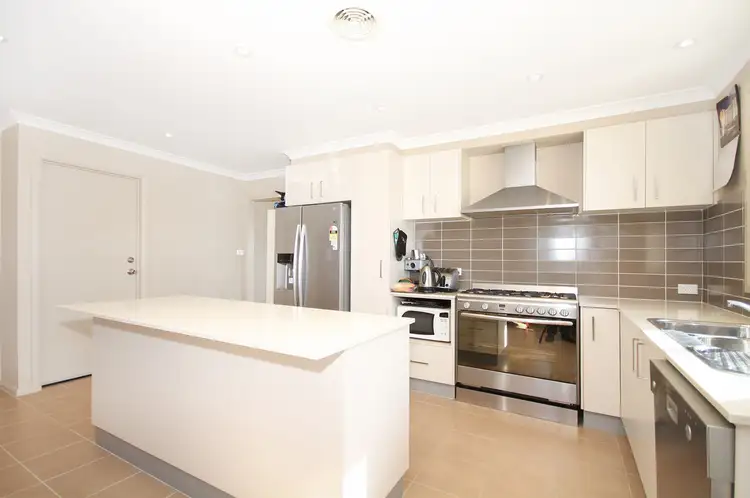 9 Dinah Street, Bonner ACT 2914