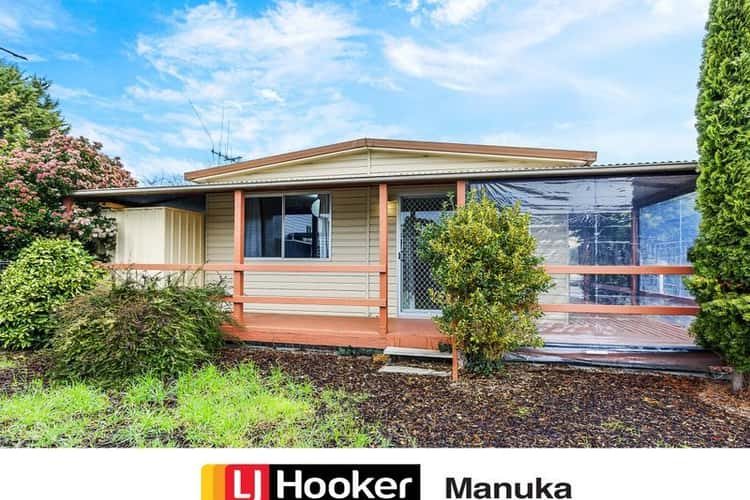 6 Conifer Avenue, Symonston ACT 2609