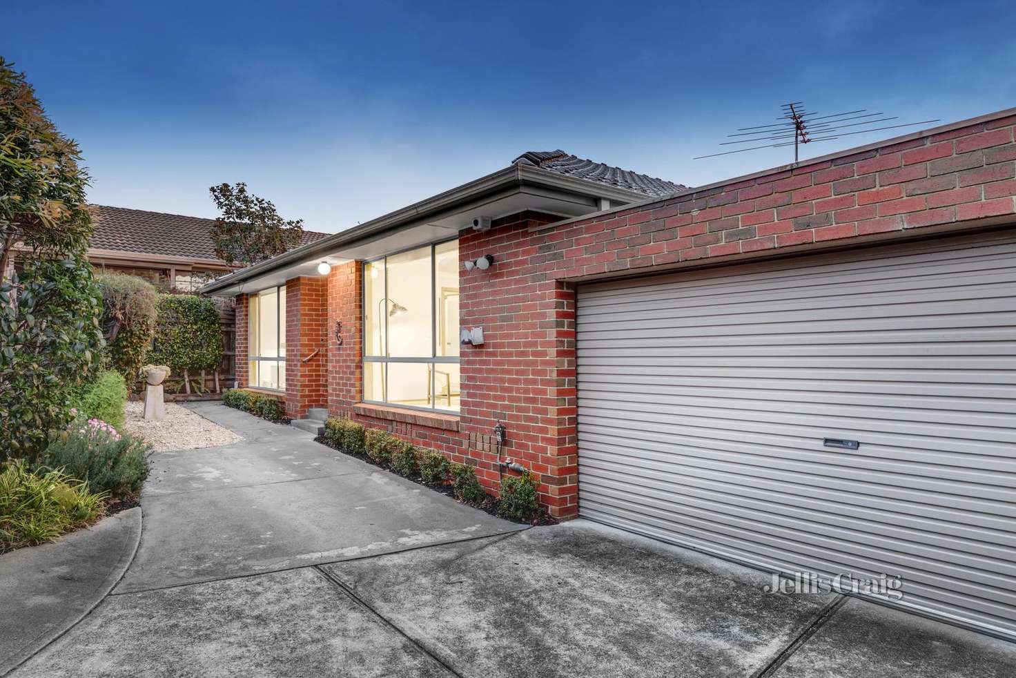 Main view of Homely house listing, 2/17 Godfrey Street, Bentleigh VIC 3204
