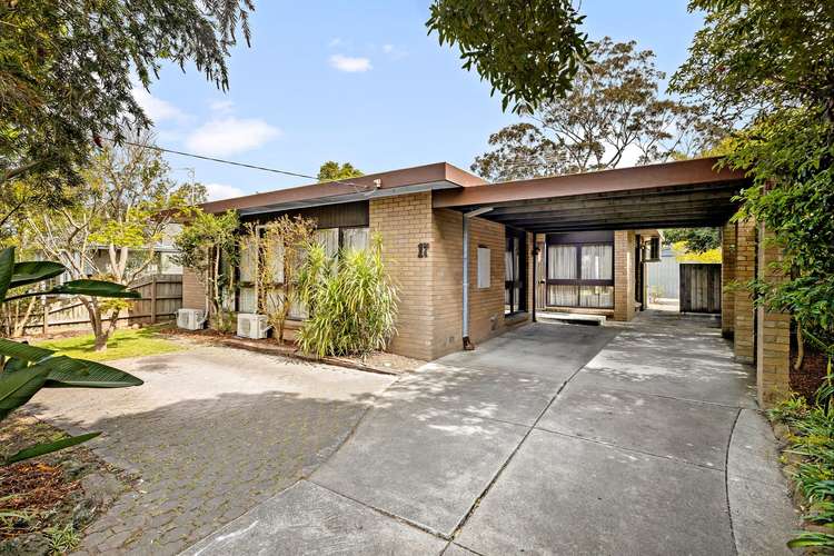 17 Tarella Drive, Mount Waverley VIC 3149