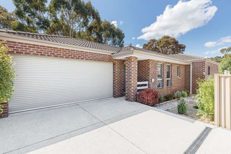 2/27 Recreation Road, Mount Clear VIC 3350