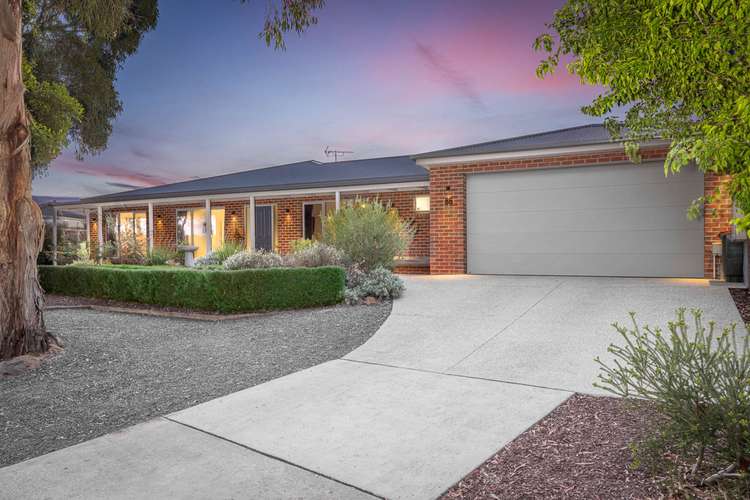 86 Hermitage Avenue, Mount Clear VIC 3350