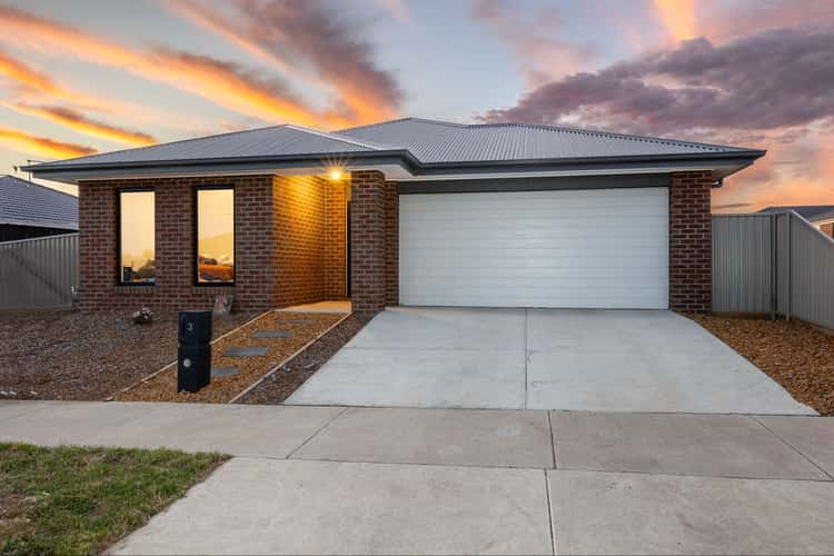 3 Bluegrass Way, Winter Valley VIC 3358