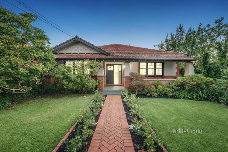 2 Alverna Grove, Brighton VIC 3186