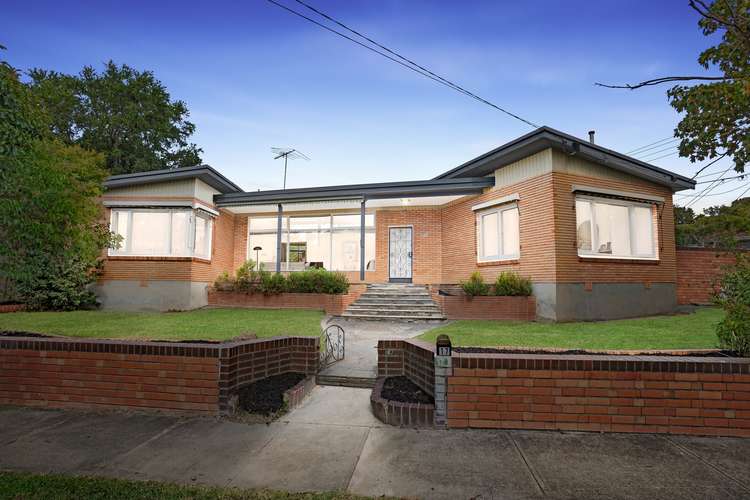 17 Glengarry Avenue, Burwood VIC 3125