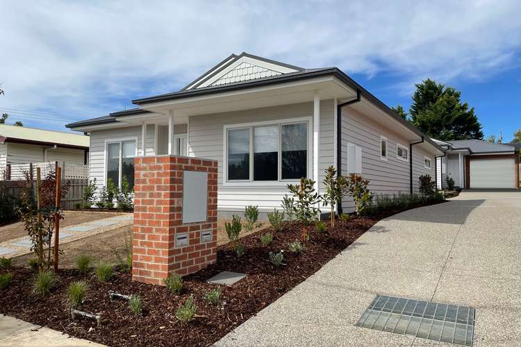 Main view of Homely unit listing, 1/5 Lyell Street, Gisborne VIC 3437