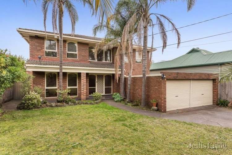 11 Fairfield Grove, Caulfield South VIC 3162