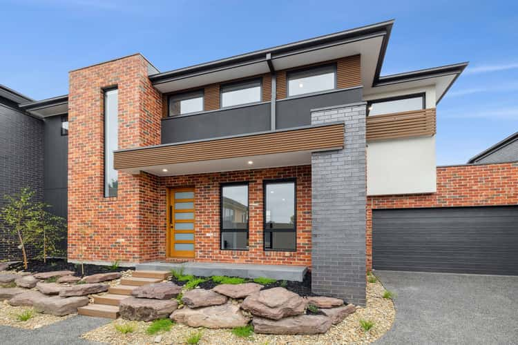 Main view of Homely townhouse listing, 2/16 Beckett Street, Chadstone VIC 3148