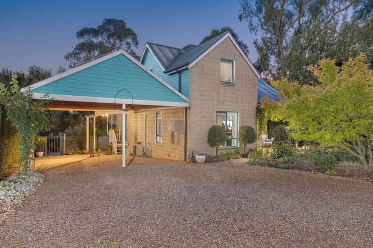 2 Ironbark Close, Buninyong VIC 3357