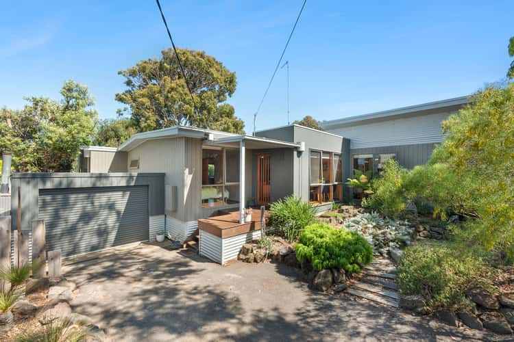 16 Field St N, Ocean Grove VIC 3226