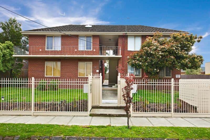 Main view of Homely apartment listing, 10/94 Eskdale Road, Caulfield North VIC 3161