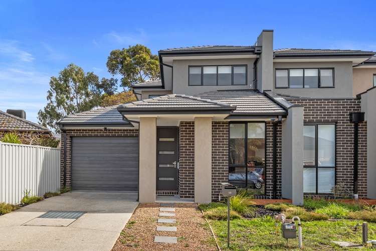 Main view of Homely townhouse listing, 25 Kenna Drive, Lalor VIC 3075