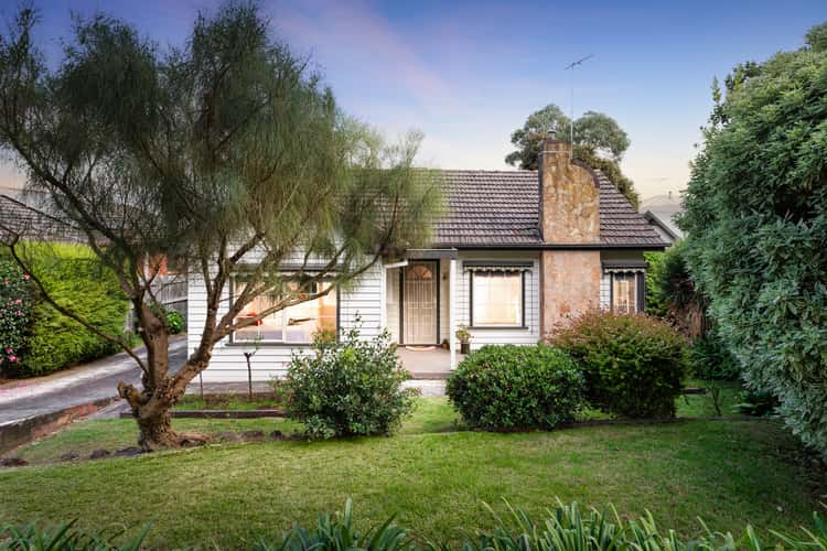 4 Finch Street, Burwood VIC 3125