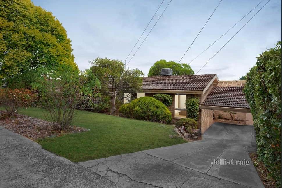 Main view of Homely house listing, 23 Eamon Drive, Viewbank VIC 3084