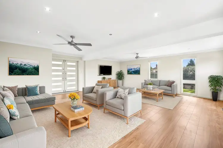 7 Liston Street