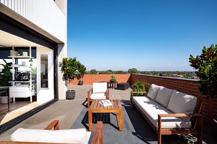 28 Riddell Parade
