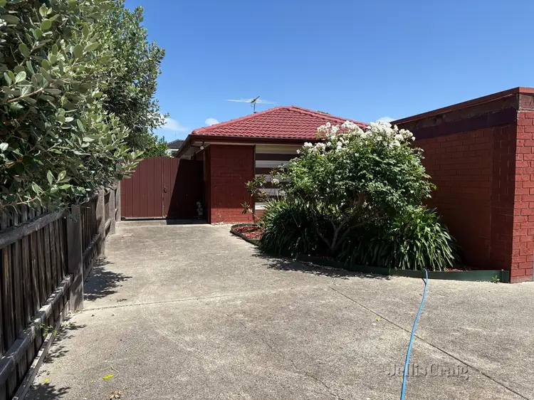 77 Florence Street