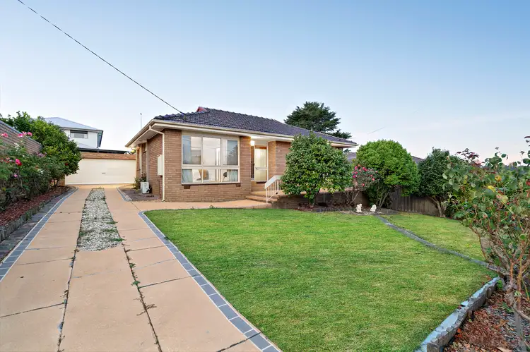 15 Dellfield Drive