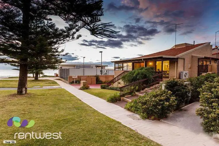 1/2 Gibney Street