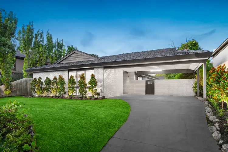 18 Gardenview Court