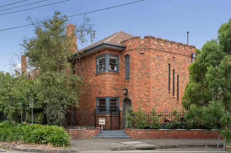 2a Foster Street