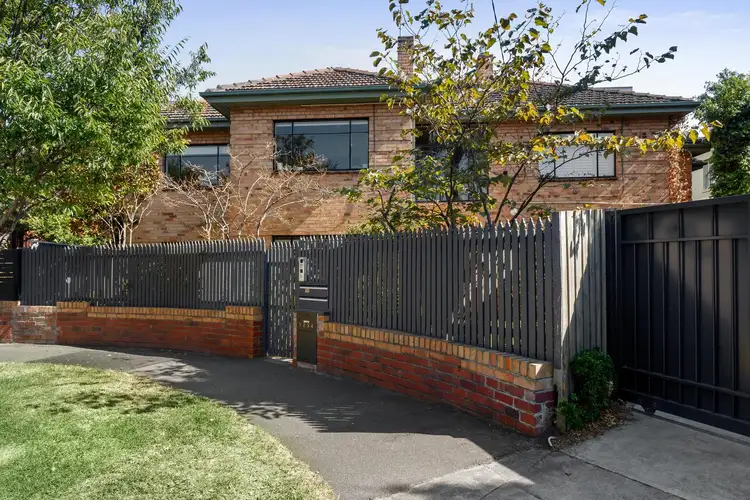 3 Eildon Court