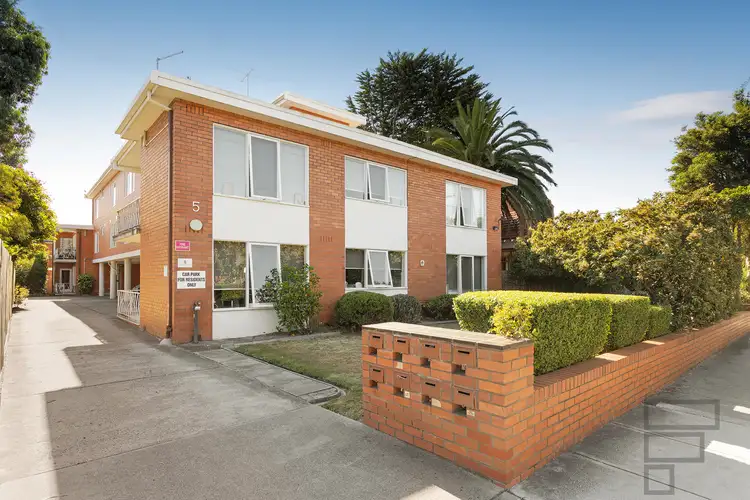 5 St Georges Road