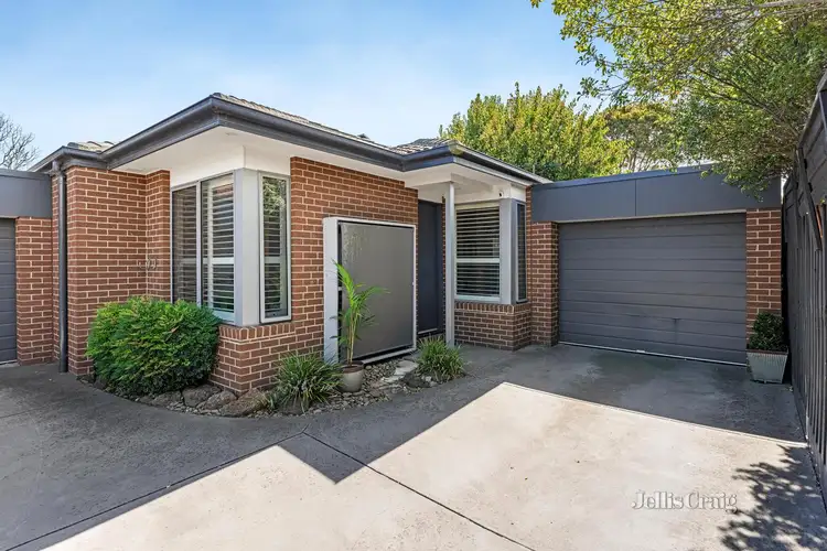 Main view of Homely unit listing, 2/63 Devon Street, Cheltenham VIC 3192