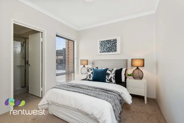 24 Stockwell Way