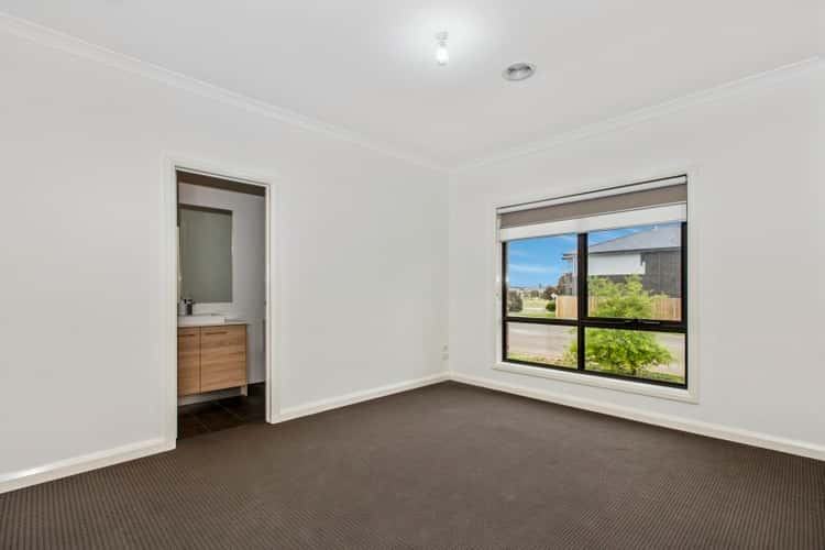 Fifth view of Homely house listing, 40 Golf Links Drive, Beveridge VIC 3753