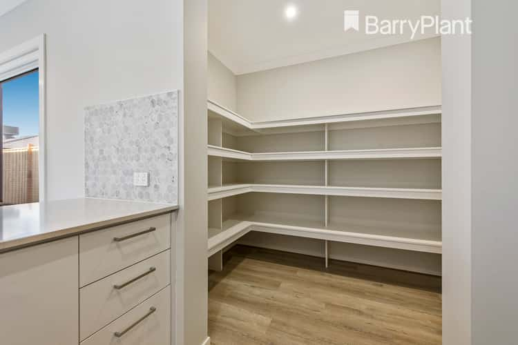 Fifth view of Homely house listing, 33 Bruny Drive, Tarneit VIC 3029