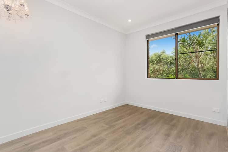 Fourth view of Homely villa listing, 2/70 Central Road, Beverly Hills NSW 2209