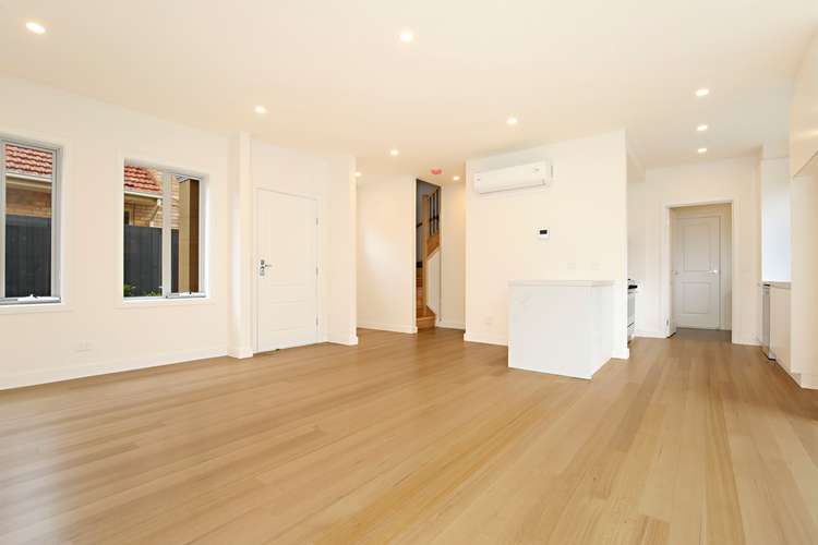 Second view of Homely townhouse listing, 2/7 Lindsay  Street, Reservoir VIC 3073