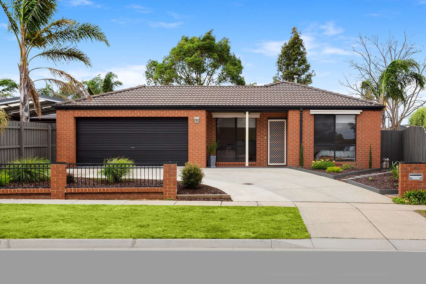 Main view of Homely house listing, 76 Leigh Drive, Pakenham VIC 3810