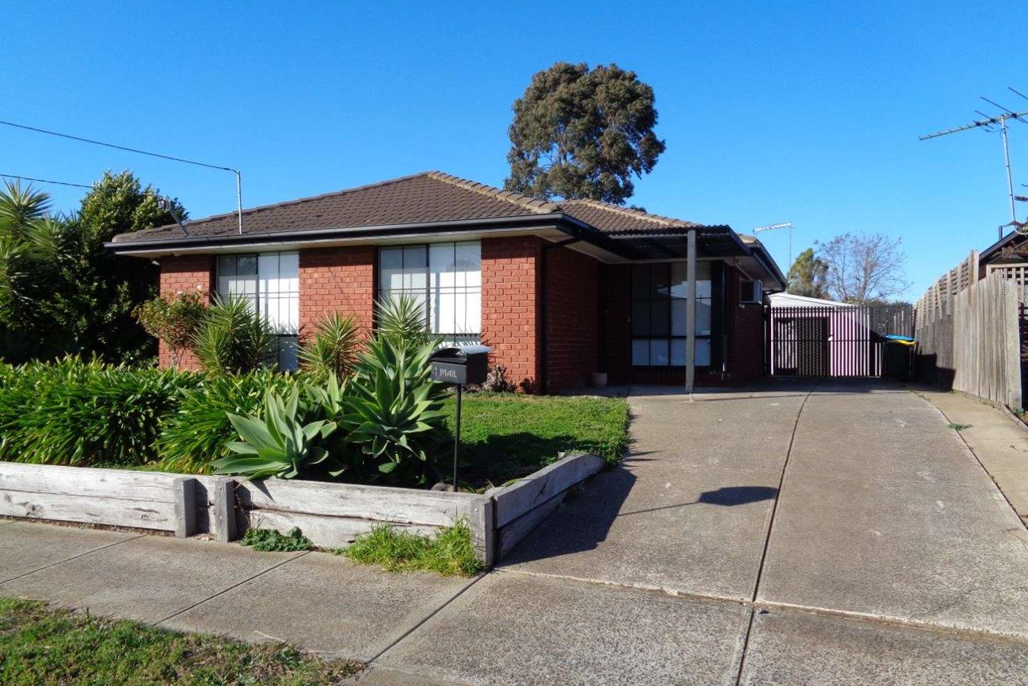 Main view of Homely house listing, 4 Casey Drive, Hoppers Crossing VIC 3029