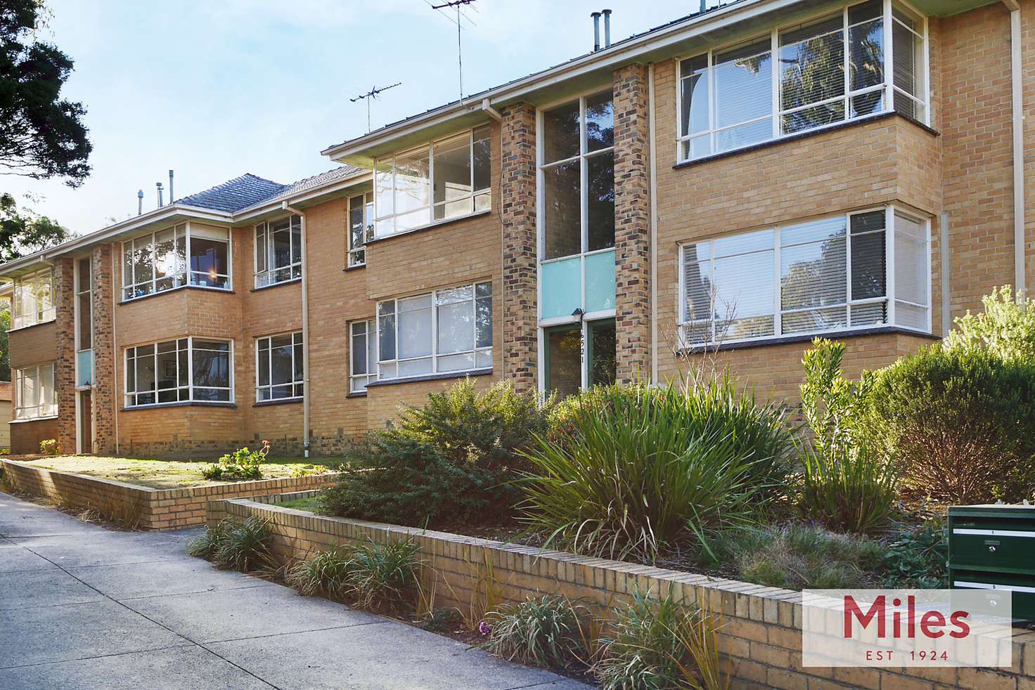 Main view of Homely apartment listing, 8/105 Locksley Road, Ivanhoe VIC 3079