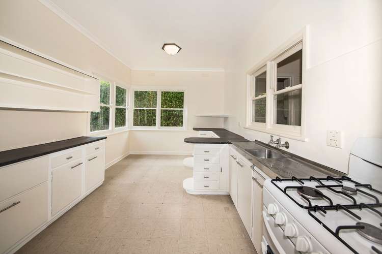 Third view of Homely house listing, 5 Roberts Court, Brighton East VIC 3187
