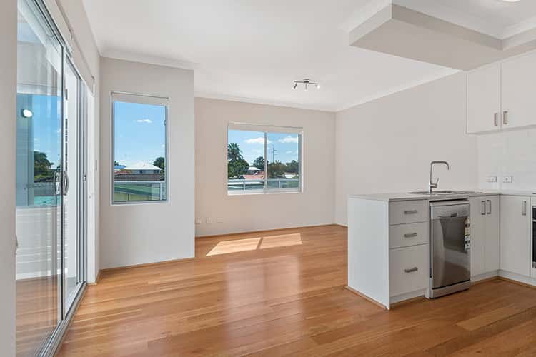 Second view of Homely apartment listing, 6/4 Hendra Street, Cloverdale WA 6105