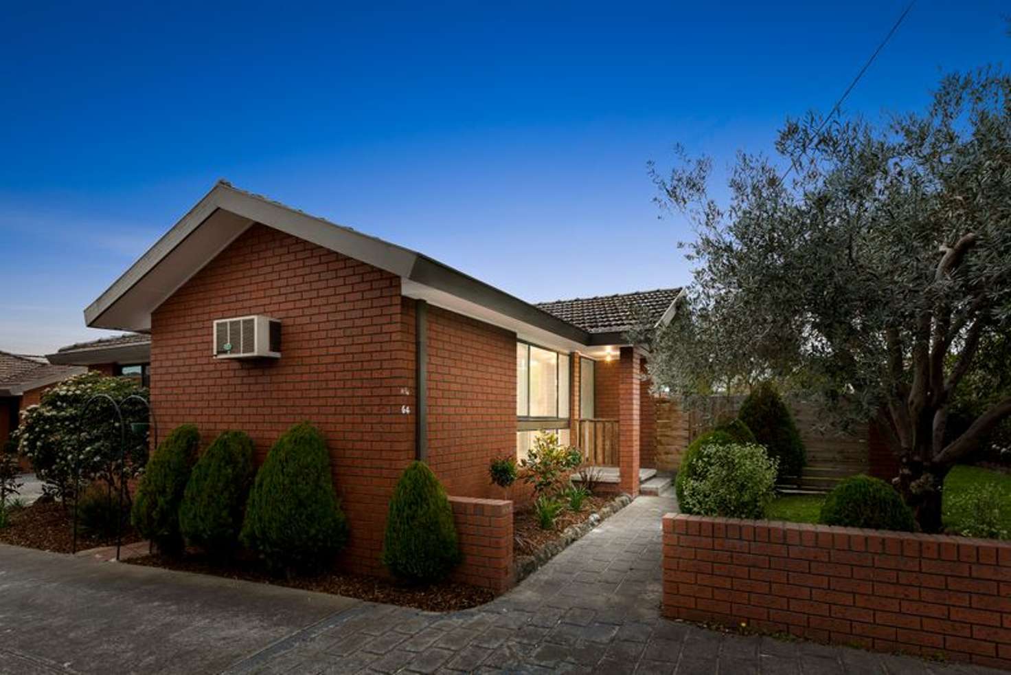 Main view of Homely unit listing, 4/62-64 Livingstone  Street, Ivanhoe VIC 3079